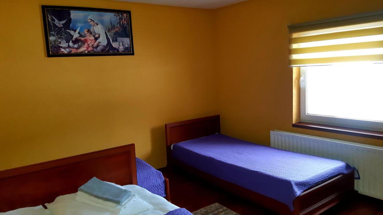 Dacha Podobovets 127 Hotel Eksteriør billede